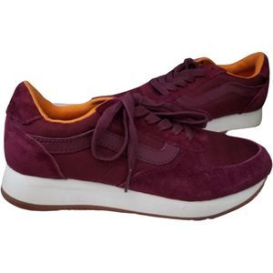 Vans Maroon Ultracush Athletic Shoe Sz. 9.5 Women or 8 Men